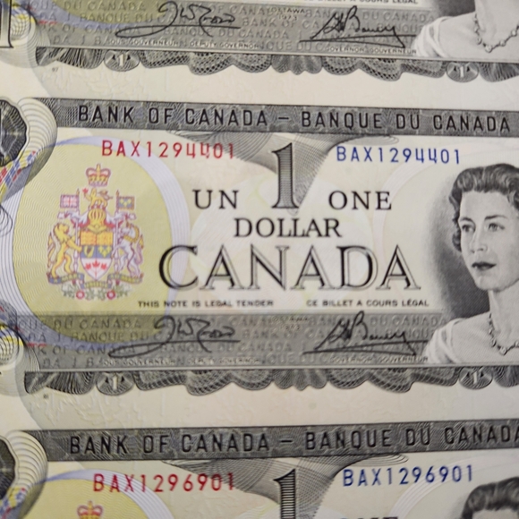 💯NWOT'S uncirculated sheet of 1973 $1 Bank of Canada bills - Picture 5 of 7